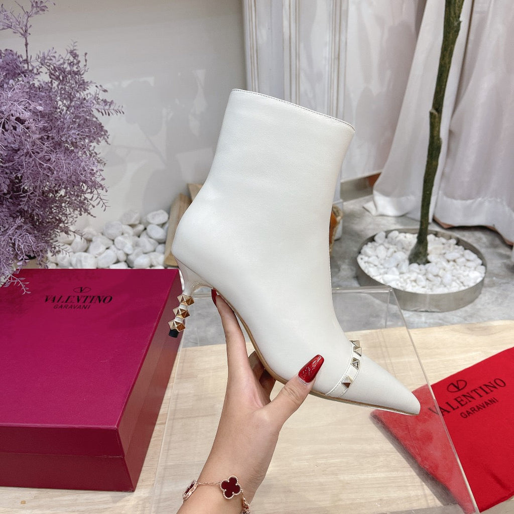 SE780   Size5-10   Material: Lamb  Lining: Lamb Sole: Italian leather