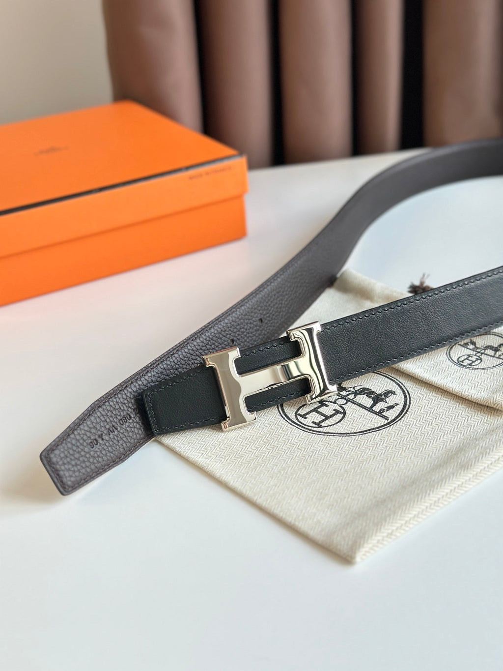HM Silver H Buckle & Reversible 32mm Belt Black Ebony leather 124644