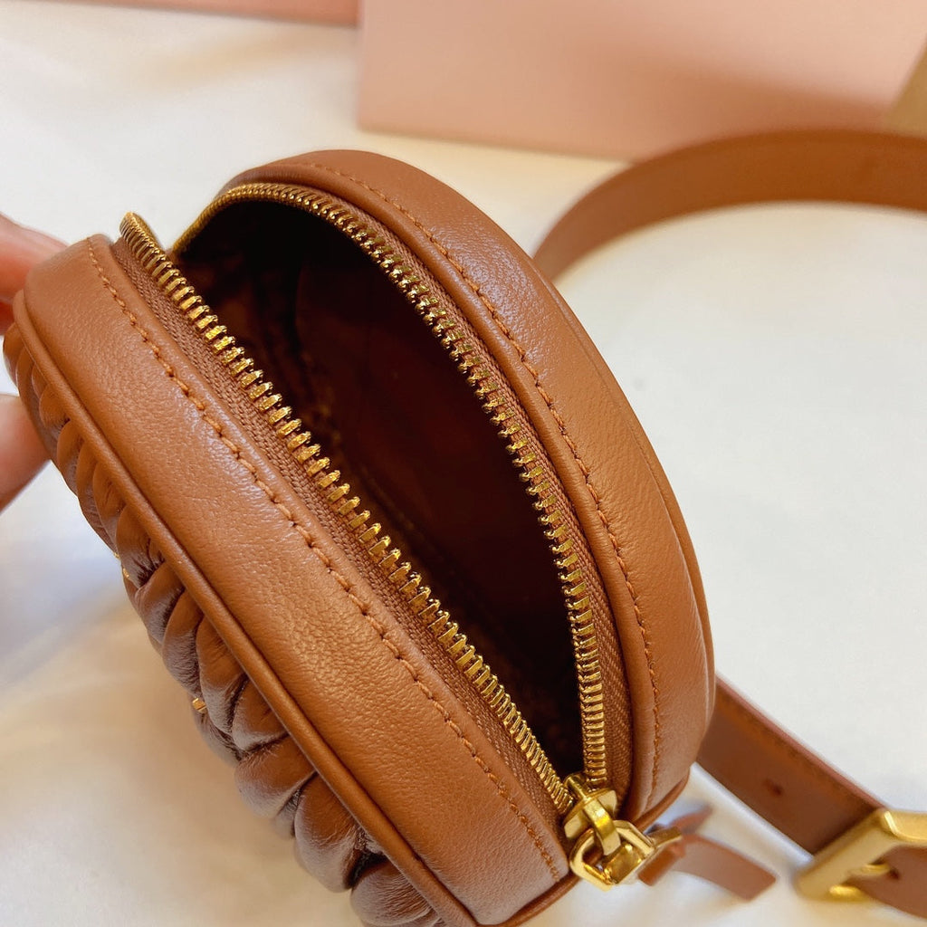 miu brown belt 30mm with circle matelasse bag