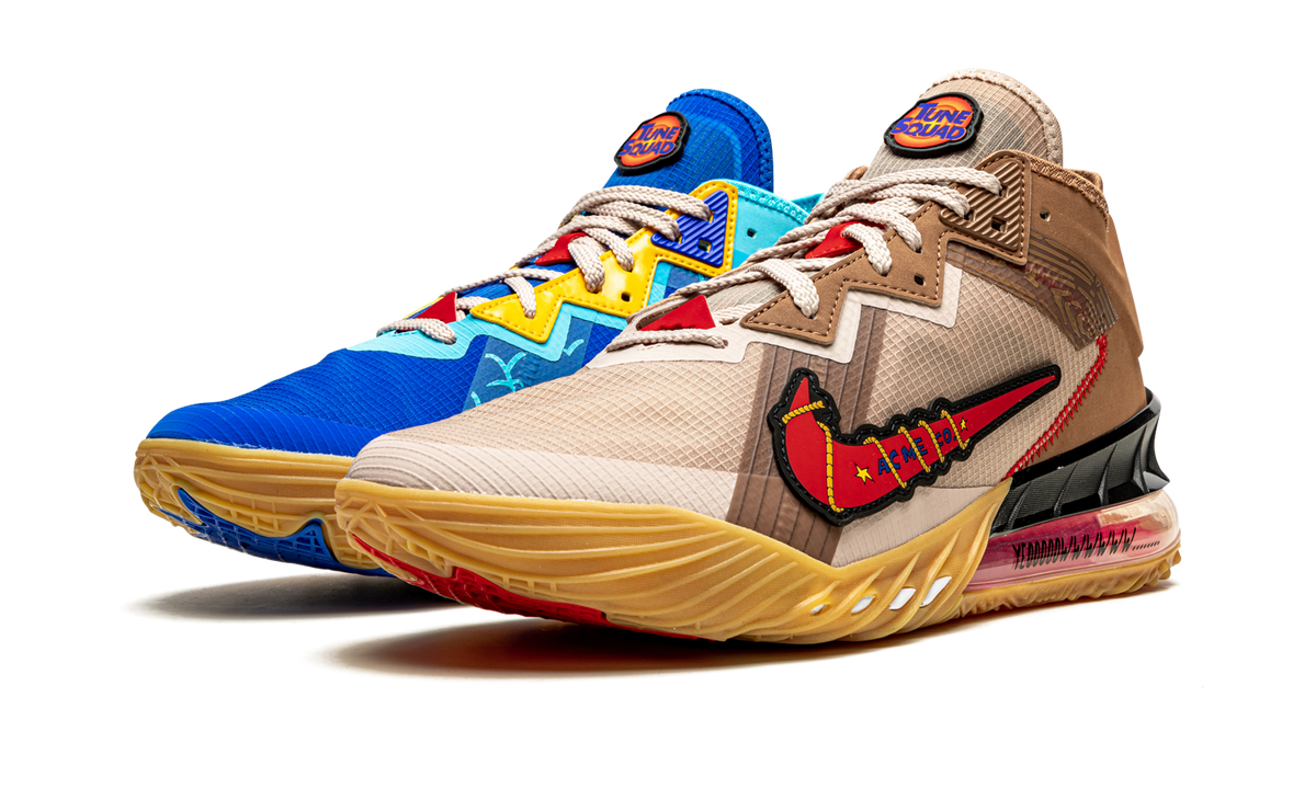 LeBron 18 Low "Wile E. Coyote vs Roadrunner" CV7562 401