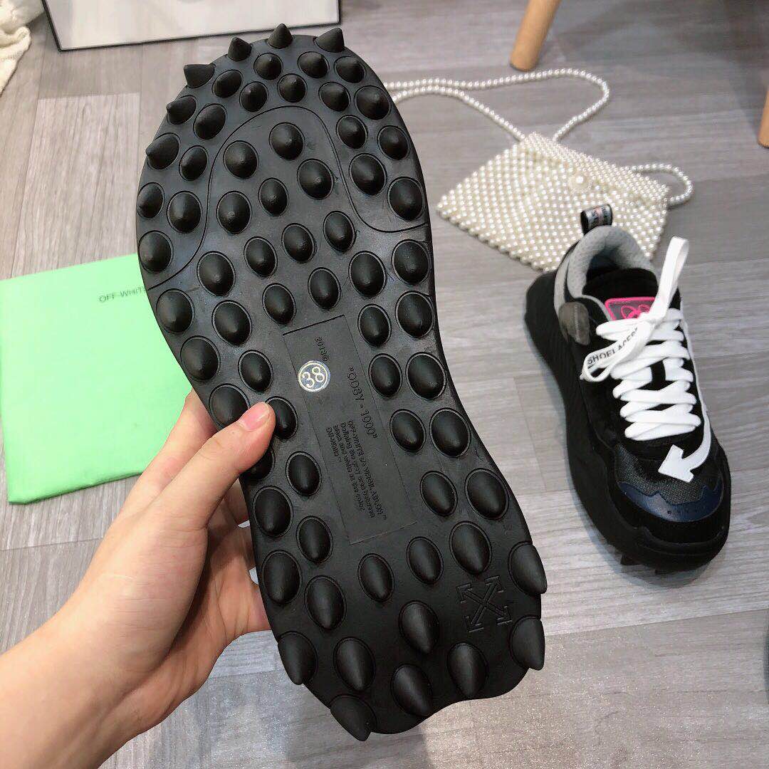 SE029  Women size 4-10   Men size7-12