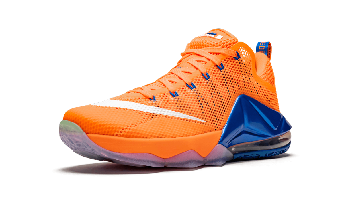 Lebron 12 Low "Cavs Classic" 724557 838