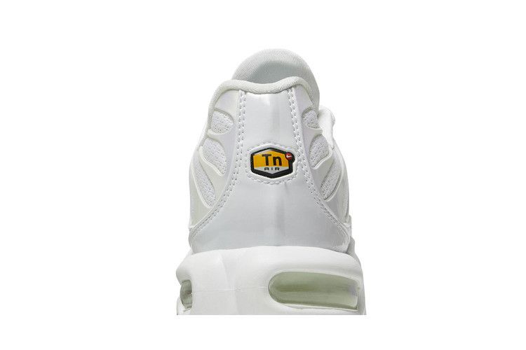 Nike Wmns Air Max Plus Premium 'Triple White'