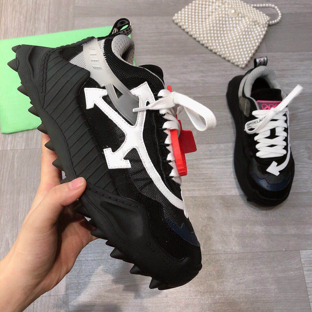 SE029  Women size 4-10   Men size7-12