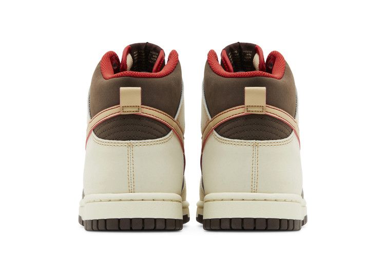 Nike Dunk High SE Baroque Brown