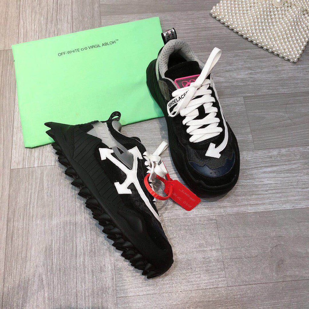 SE029  Women size 4-10   Men size7-12
