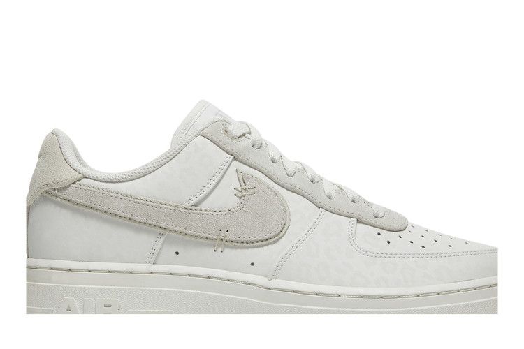 Nike Air Force 1 Luxe 'Triple White'