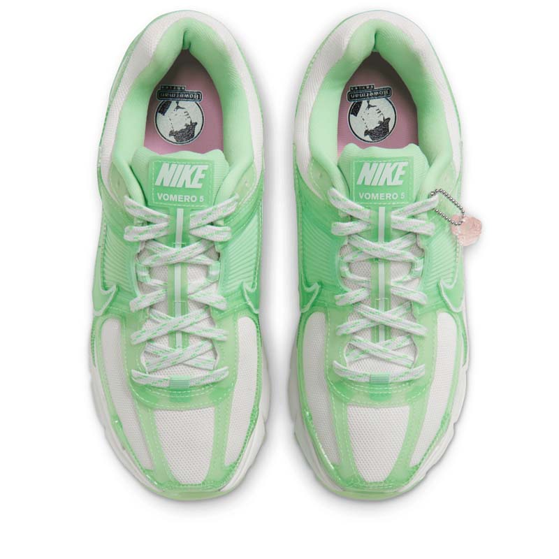 Women's Nike Zoom Vomero 5 - Sail/Cucumber Calm