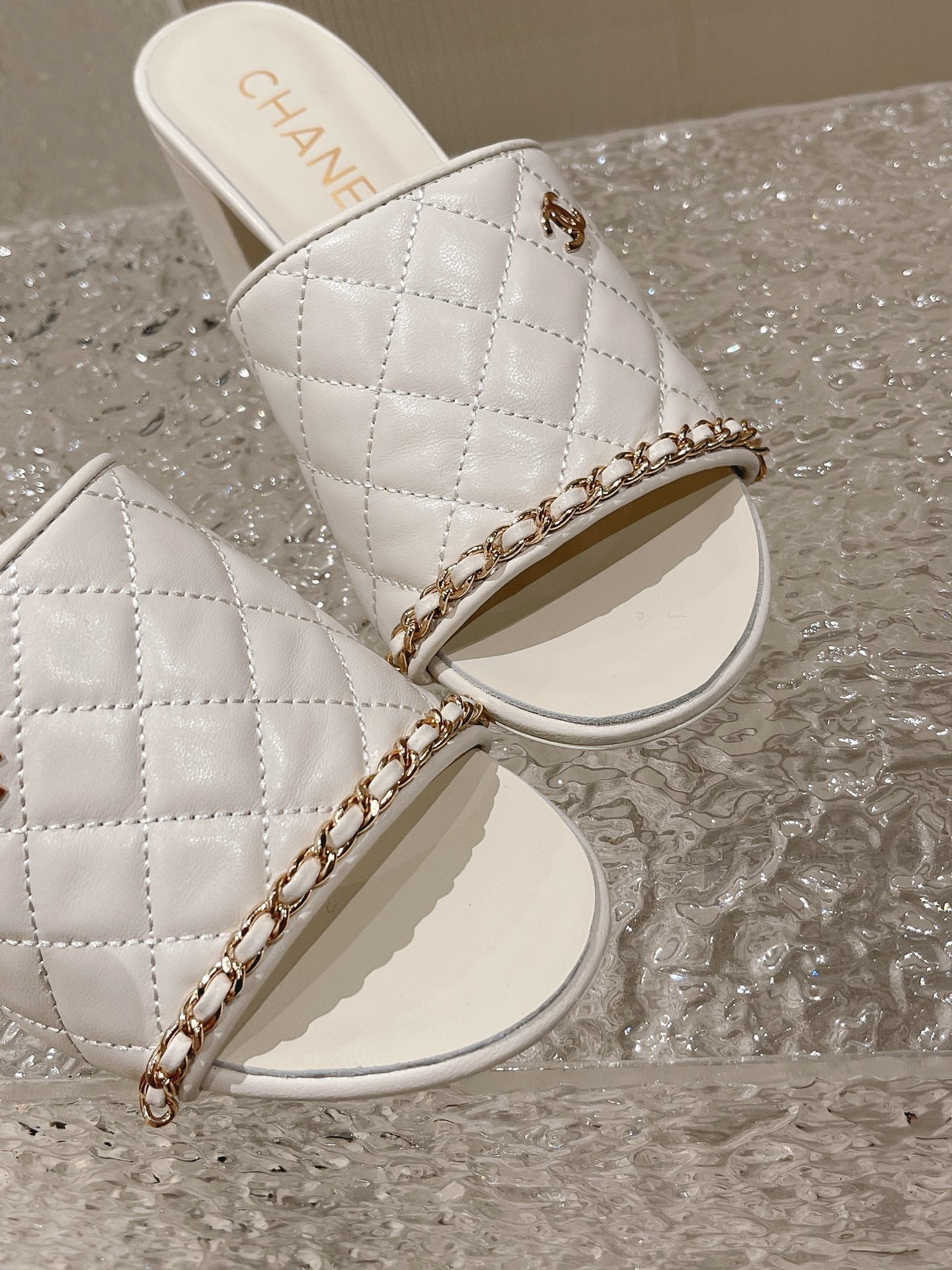 SE1115 CC Sandals / Size4-10