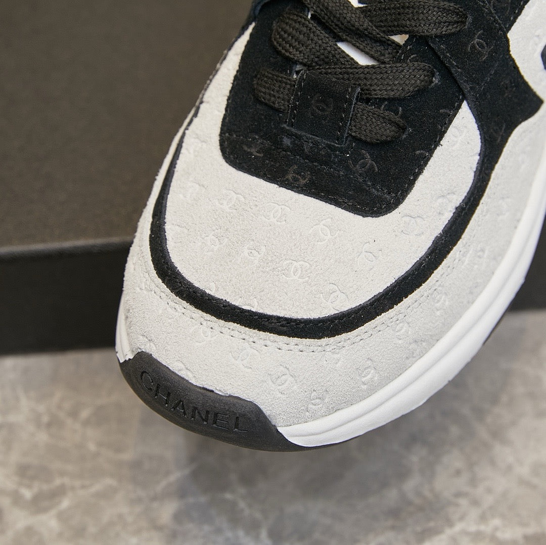 SE1390 CC Sneakers / Size4-11