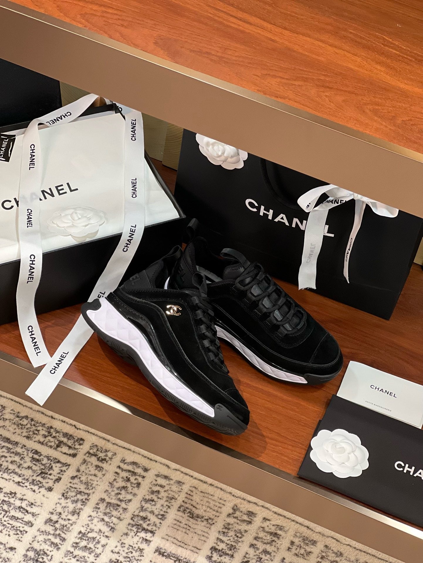 SE1712 Chanel Sneakers / Size5-12