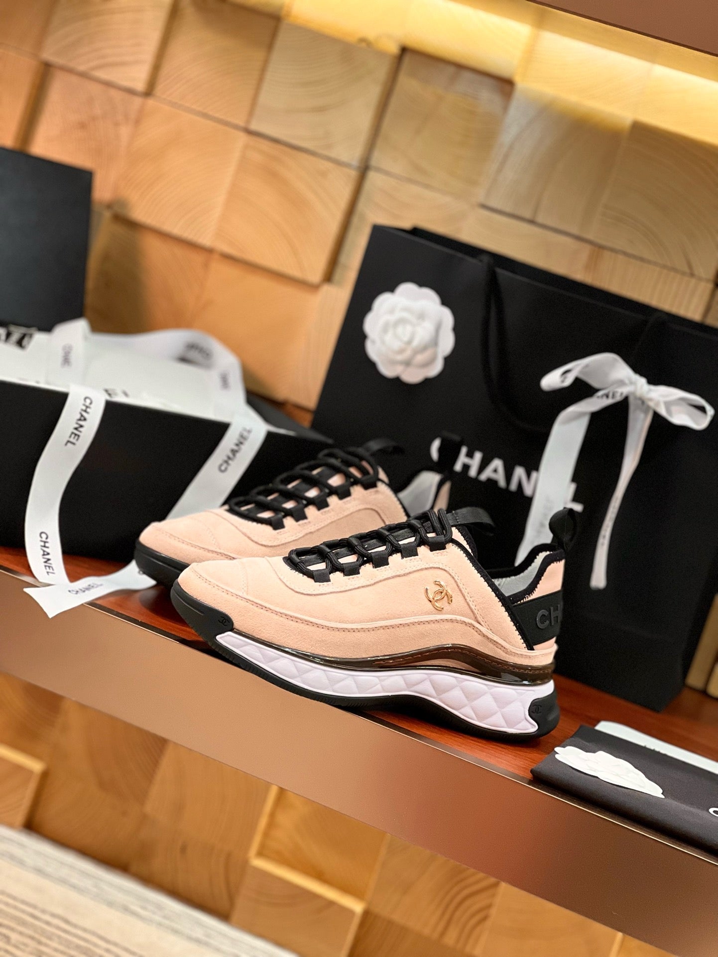 SE1713 Chanel Sneakers / Size5-12
