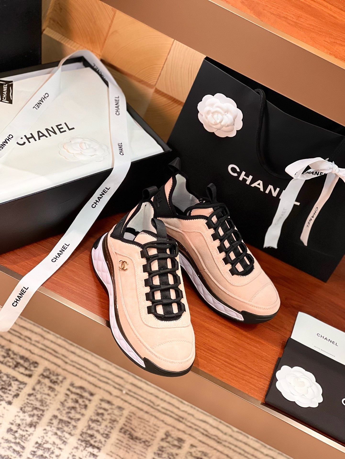 SE1713 Chanel Sneakers / Size5-12