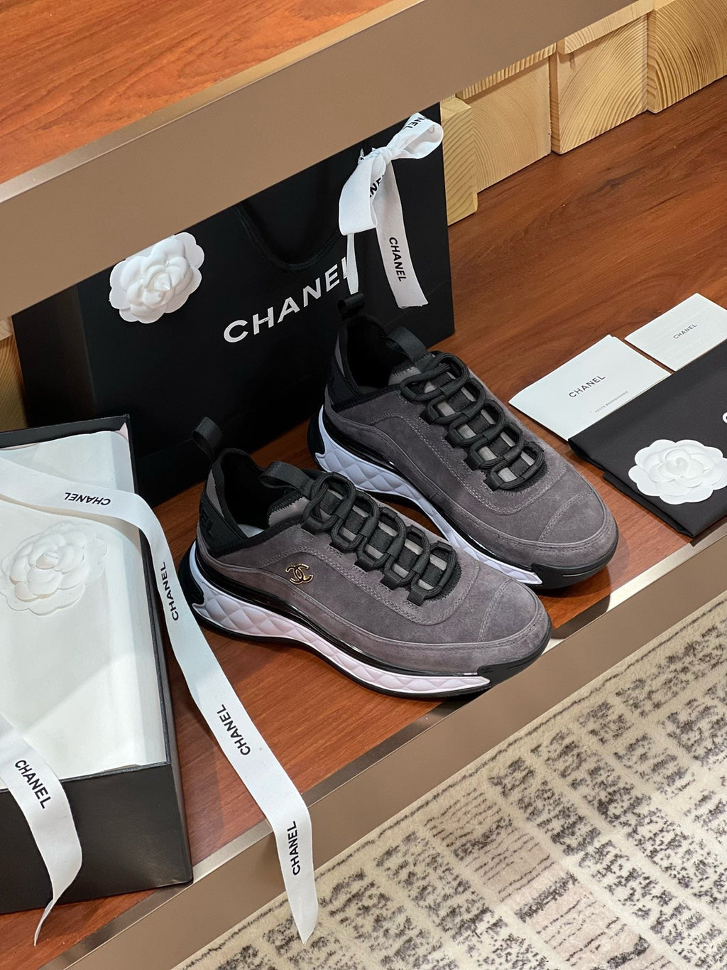 SE1714 Chanel Sneakers / Size5-12