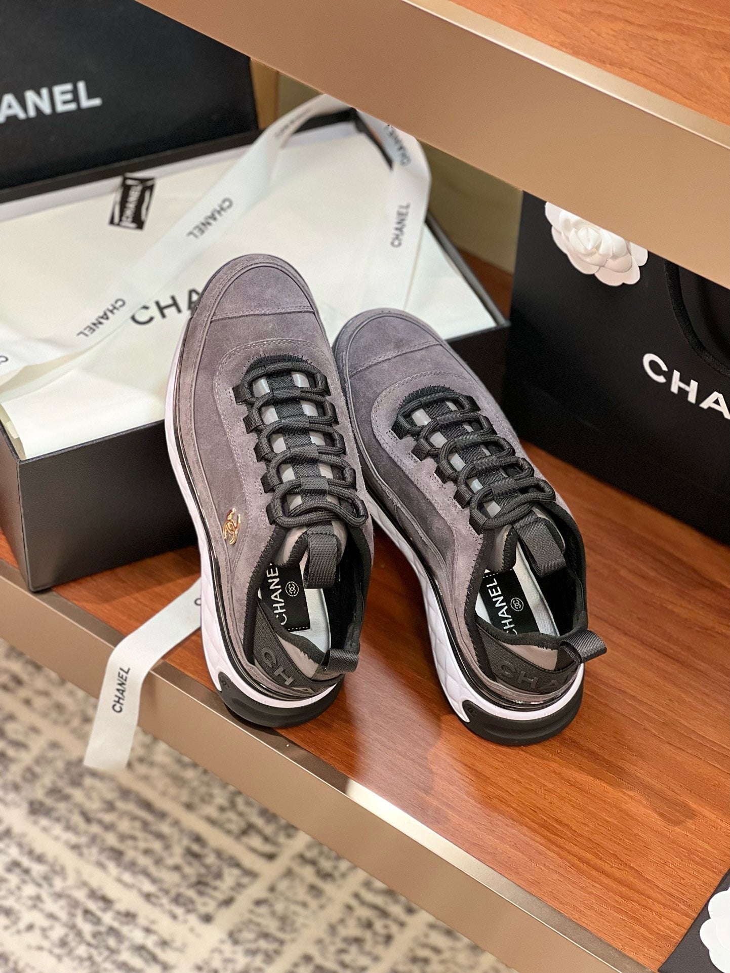 SE1714 Chanel Sneakers / Size5-12