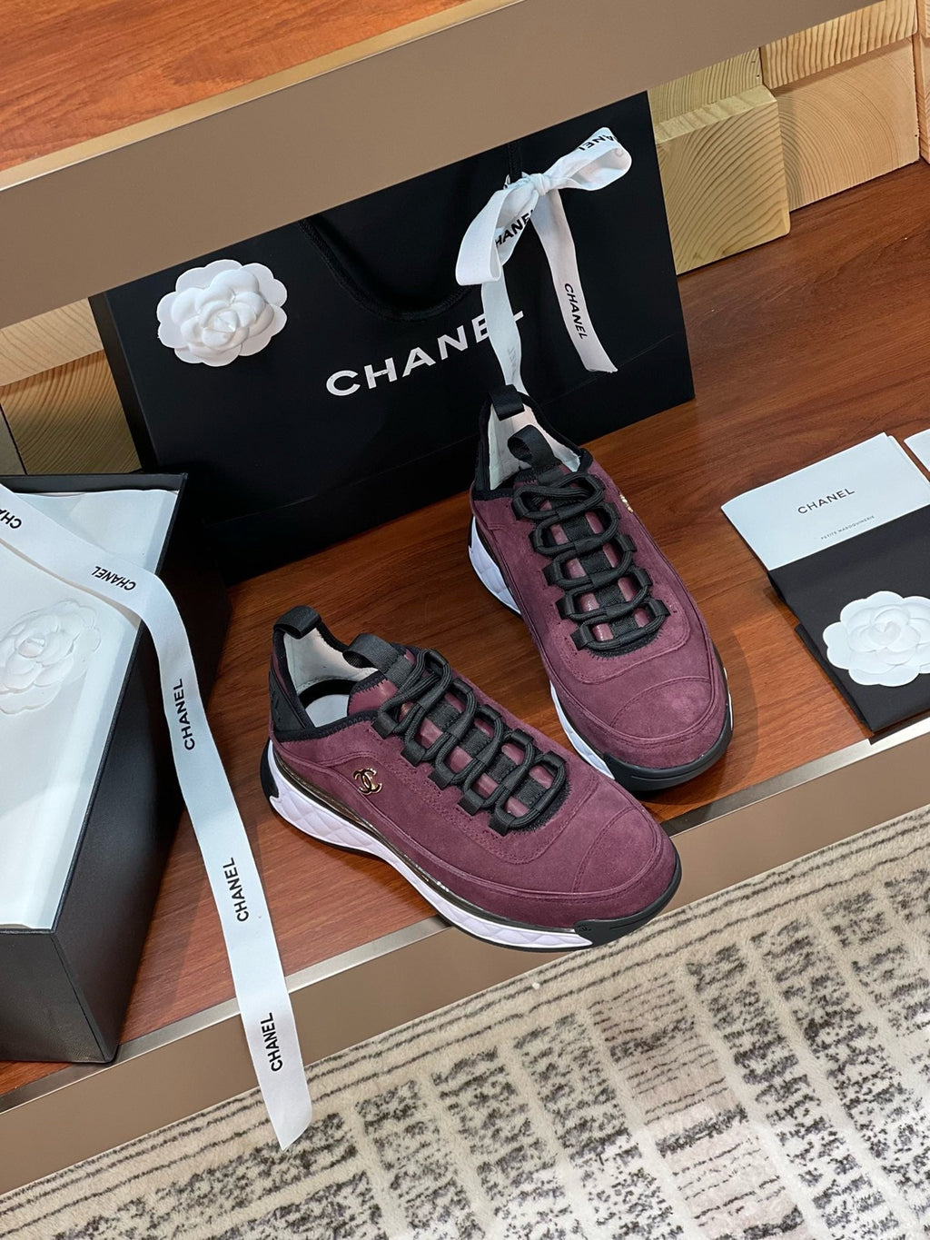 SE1714 Chanel Sneakers / Size5-12