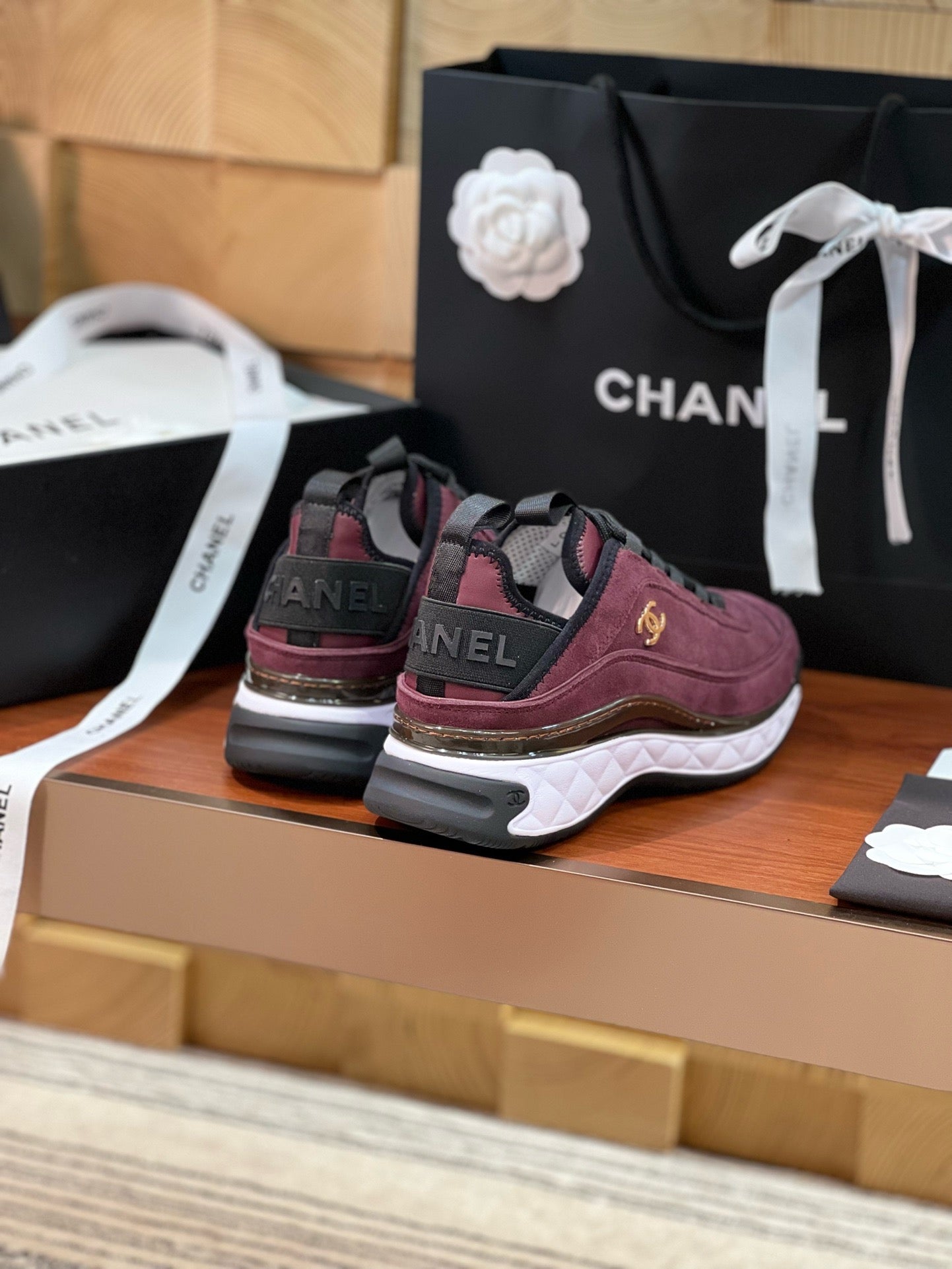 SE1715 Chanel Sneakers / Size5-12