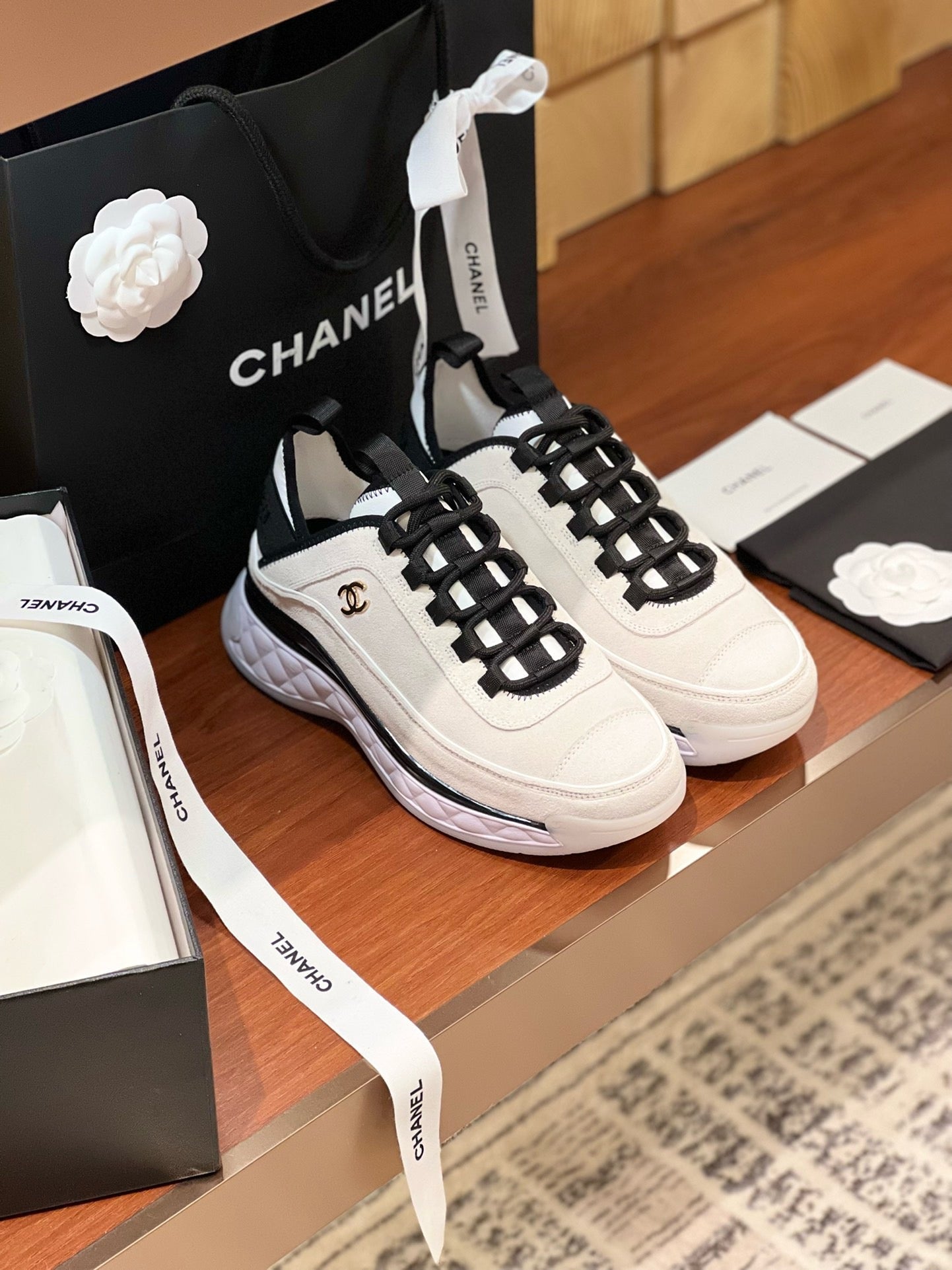 SE1716 Chanel Sneakers / Size5-12