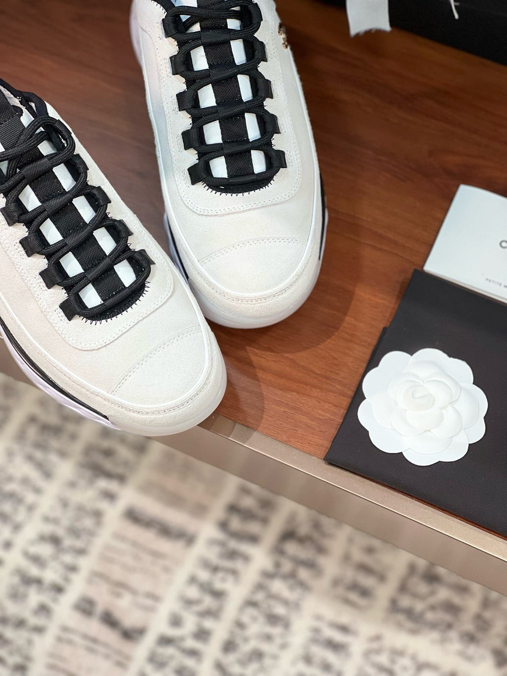 SE1716 Chanel Sneakers / Size5-12