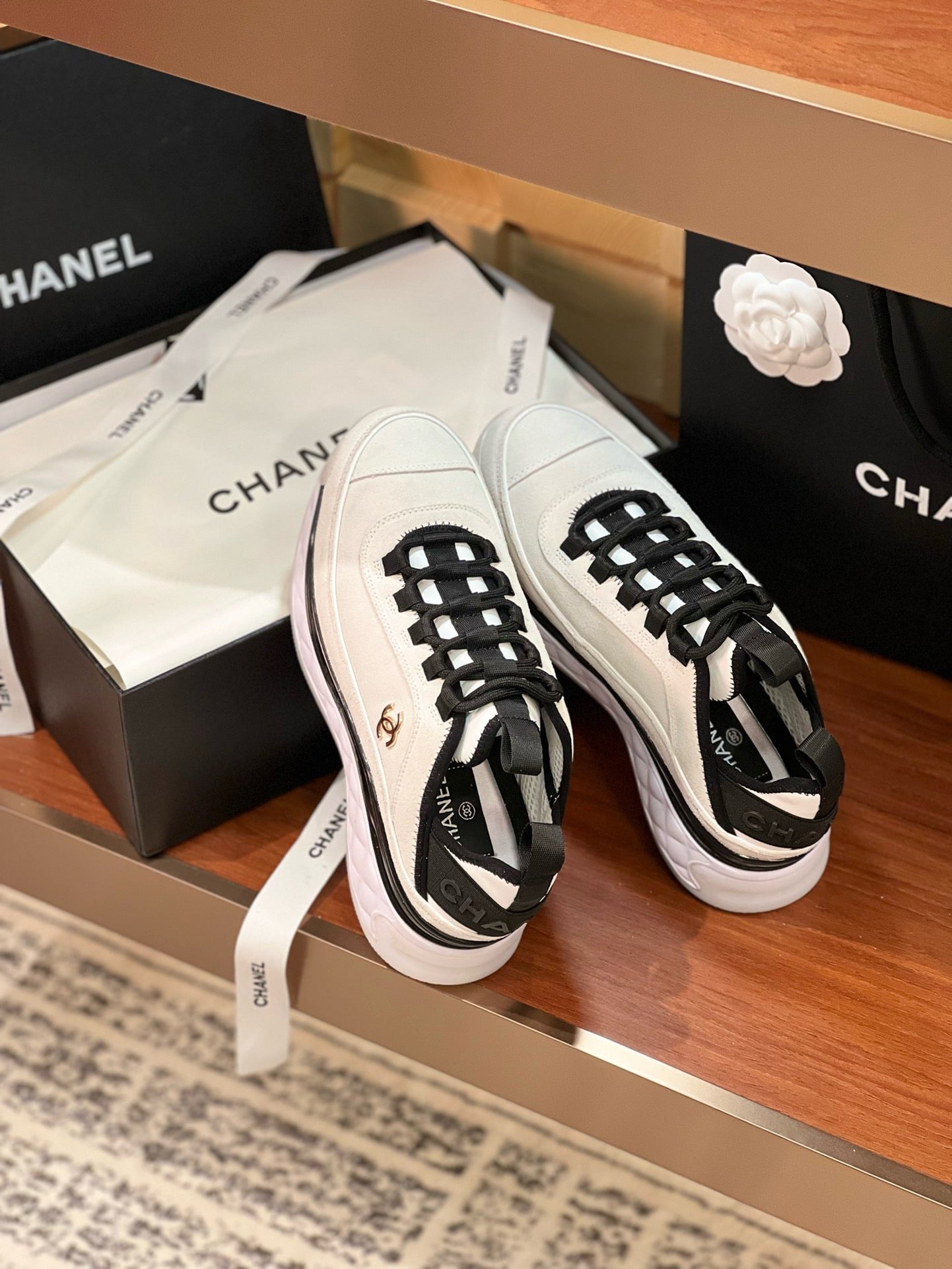 SE1716 Chanel Sneakers / Size5-12