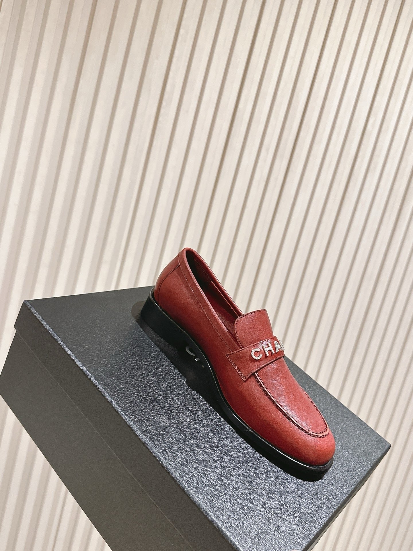 SE1709 Chanel Moccasins / Size5-11