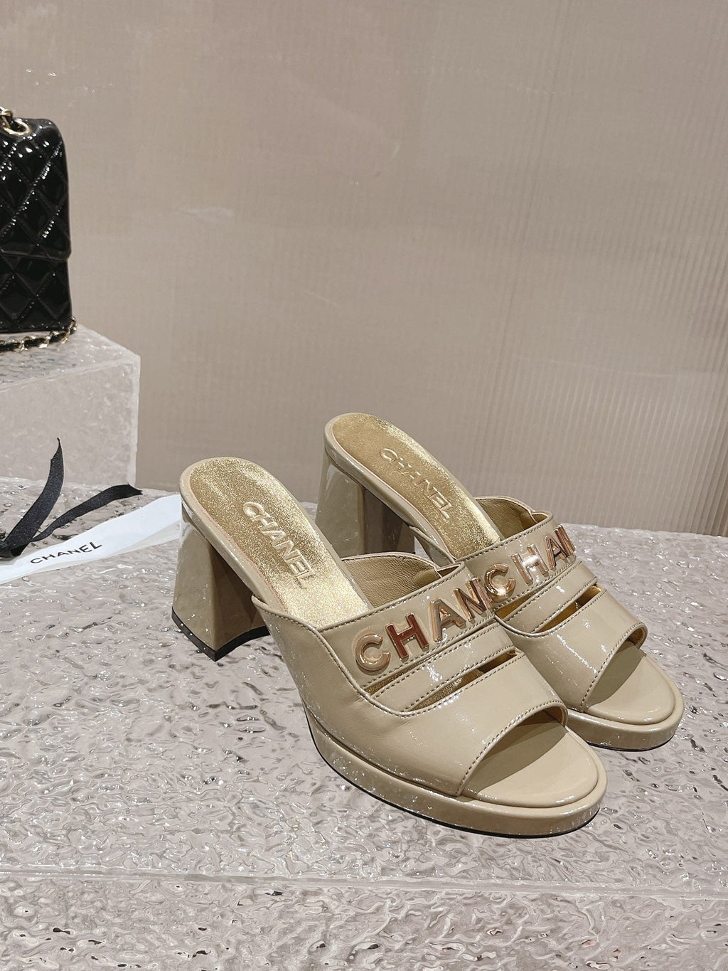 SE1125 CC Mules /  Size4-10