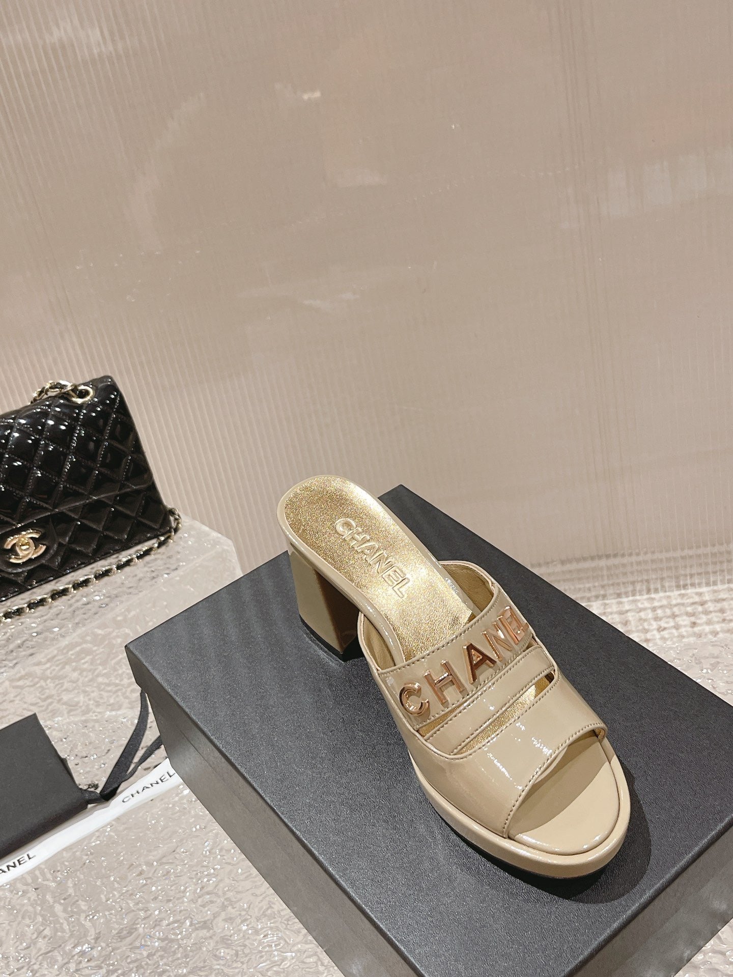 SE1125 CC Mules /  Size4-10