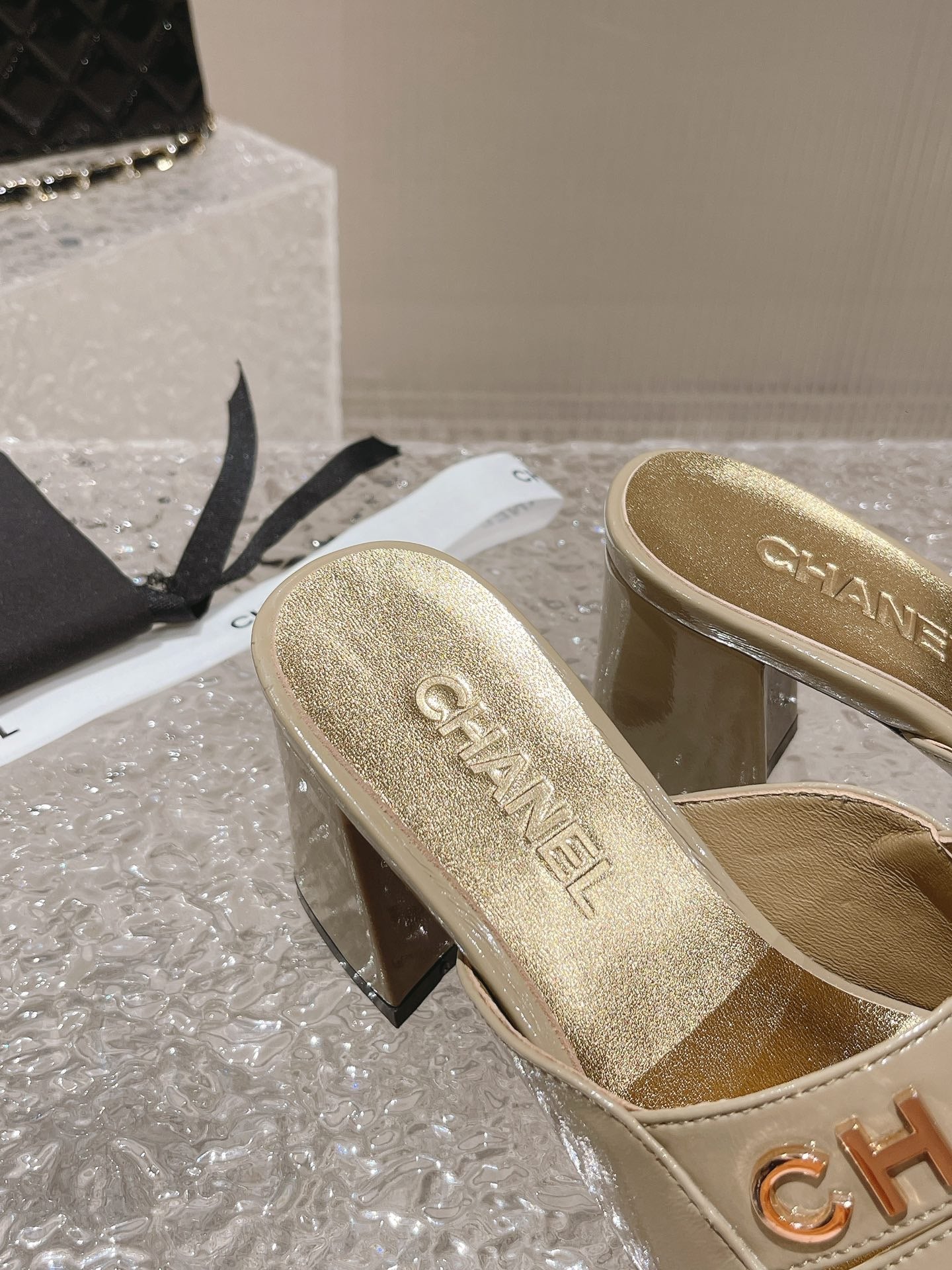 SE1125 CC Mules /  Size4-10