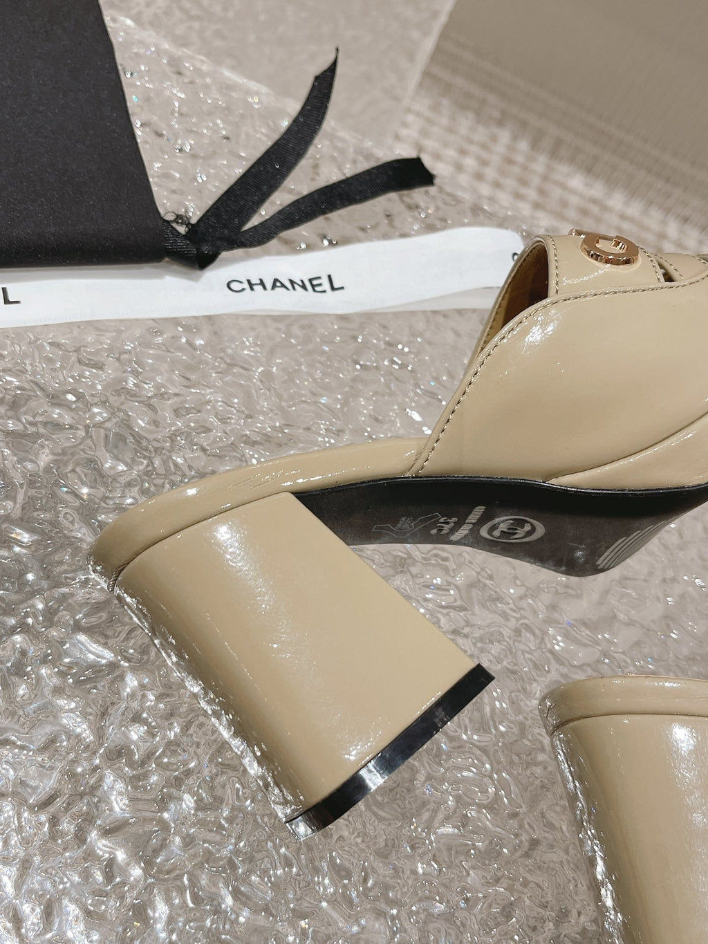 SE1125 CC Mules /  Size4-10