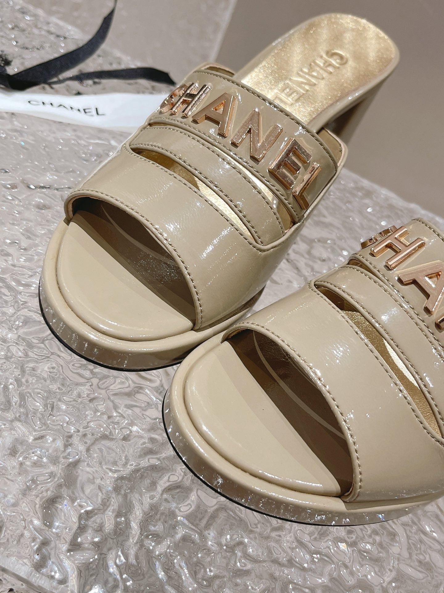 SE1125 CC Mules /  Size4-10