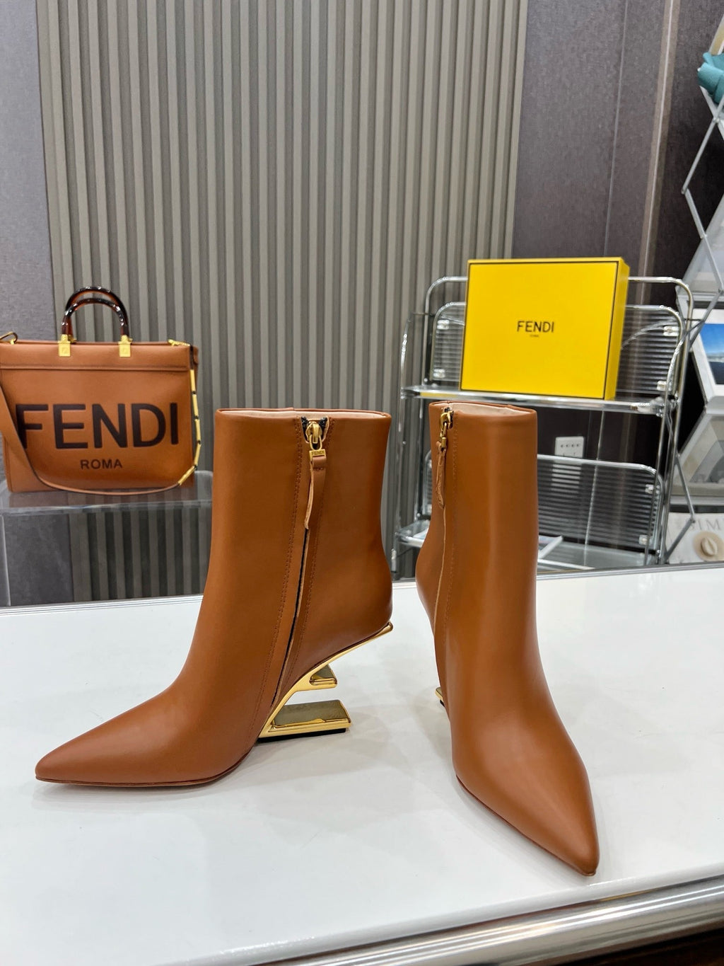 SE1281 FF First Boots / Size5-10