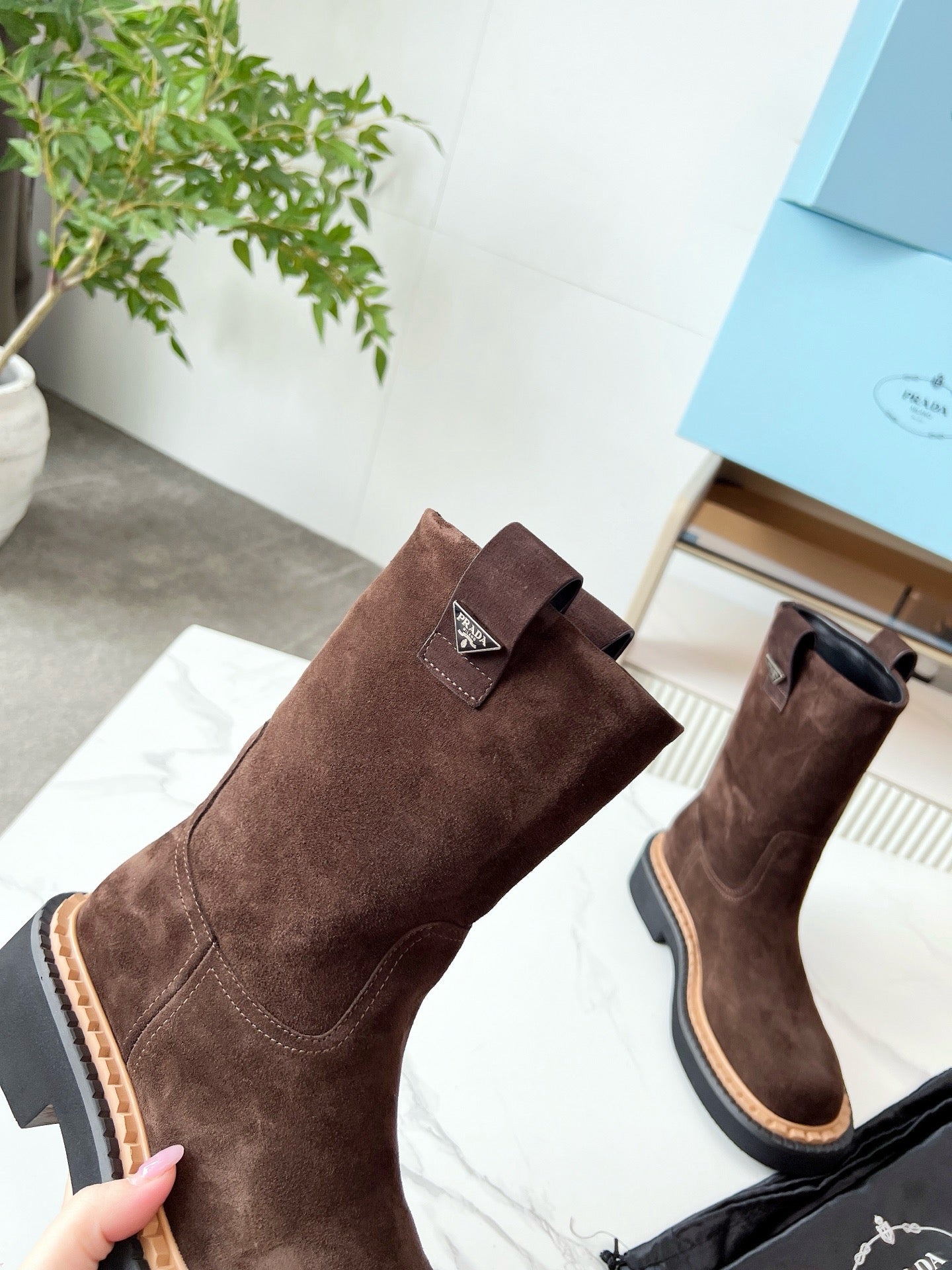 SE1724 Prada Leather Booties / Size5-11