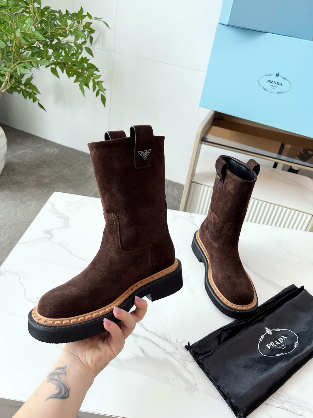 SE1724 Prada Leather Booties / Size5-11