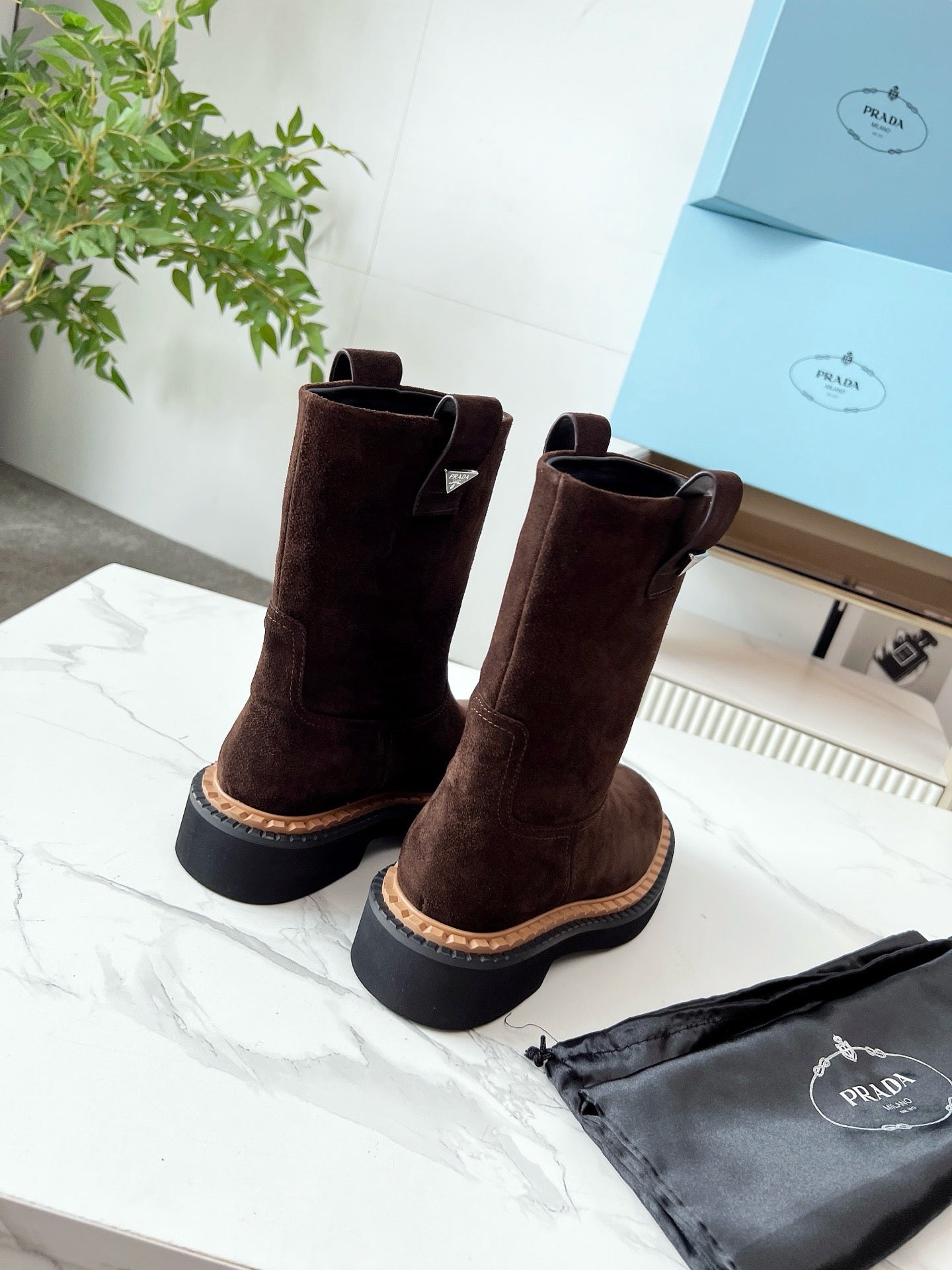 SE1724 Prada Leather Booties / Size5-11