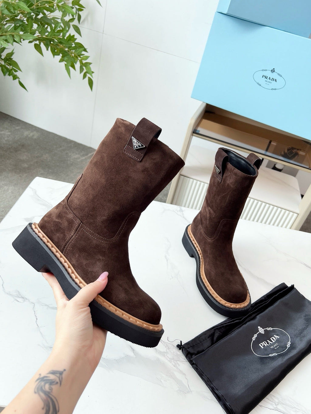 SE1724 Prada Leather Booties / Size5-11