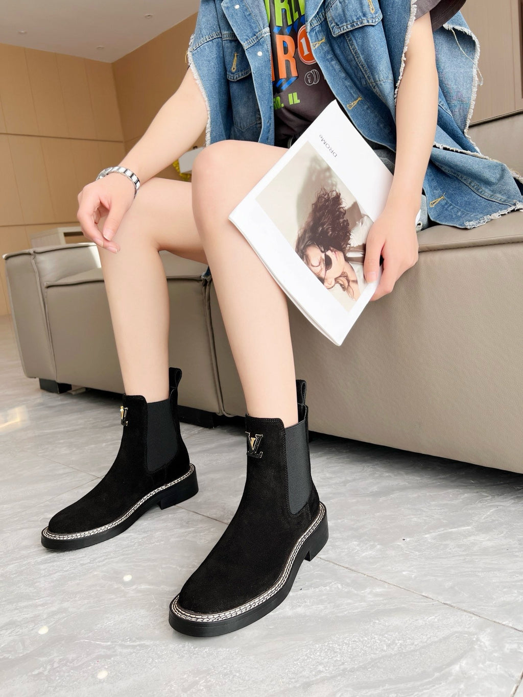 SE1723 LV Beaubourg Ankle Boot / Size5-11