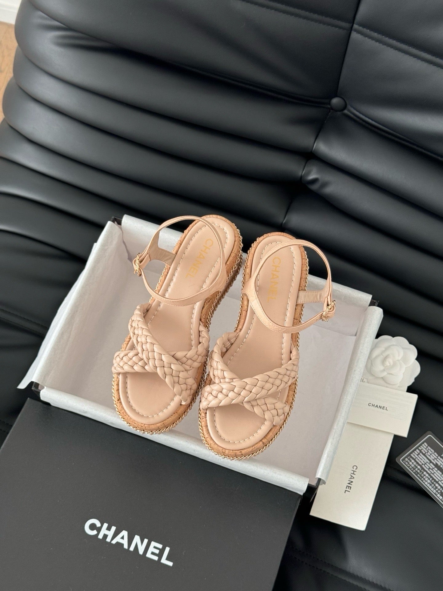 SE1587 Chanel Sandals / Size5-11