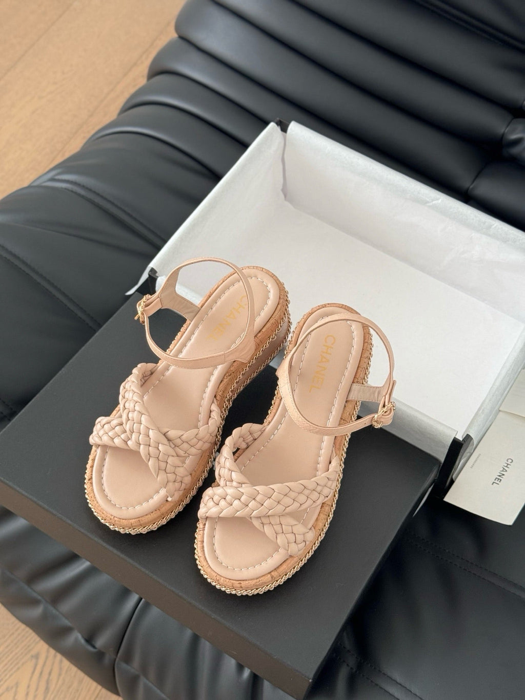 SE1587 Chanel Sandals / Size5-11