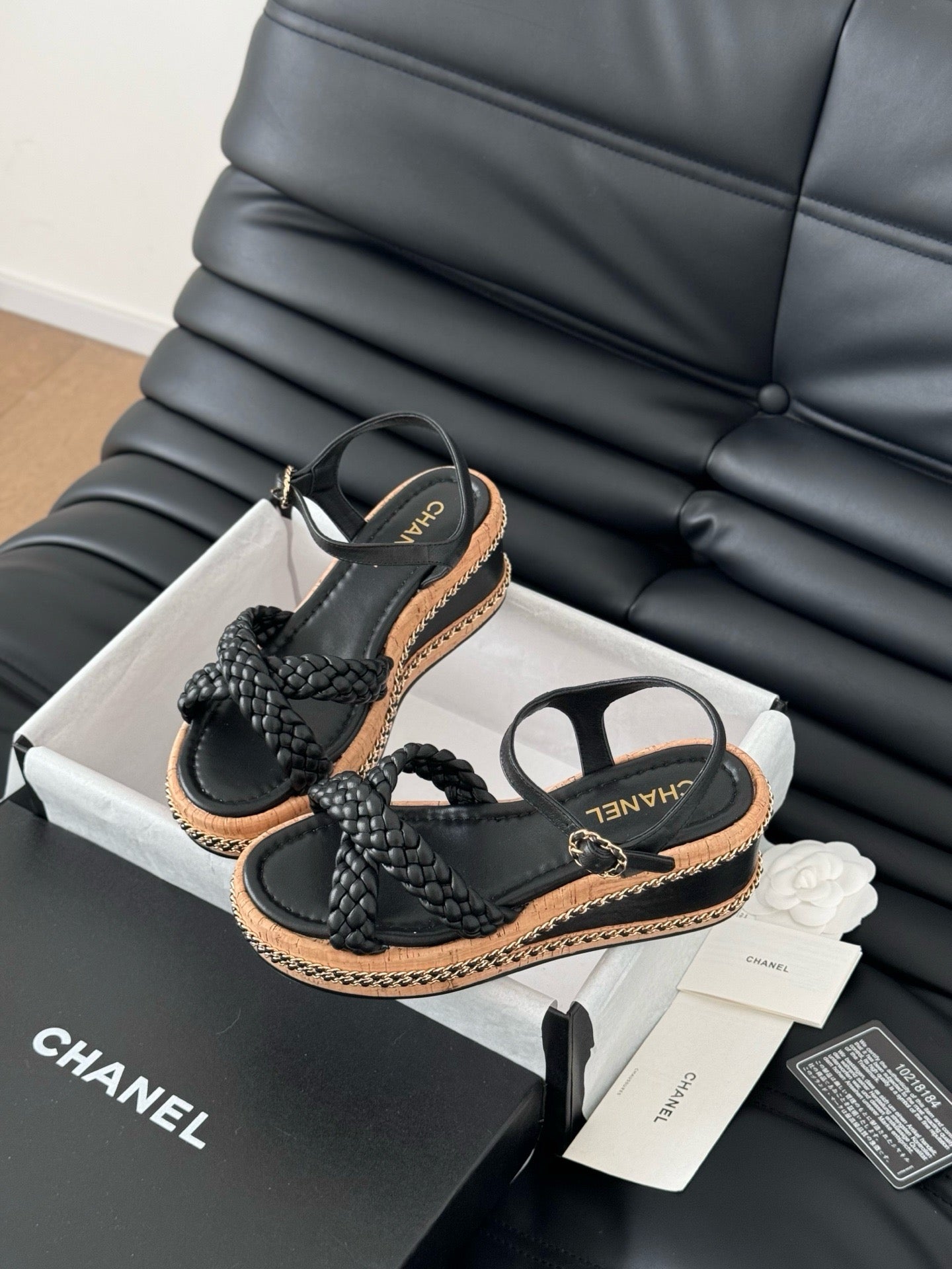 SE1589 Chanel Sandals / Size5-11