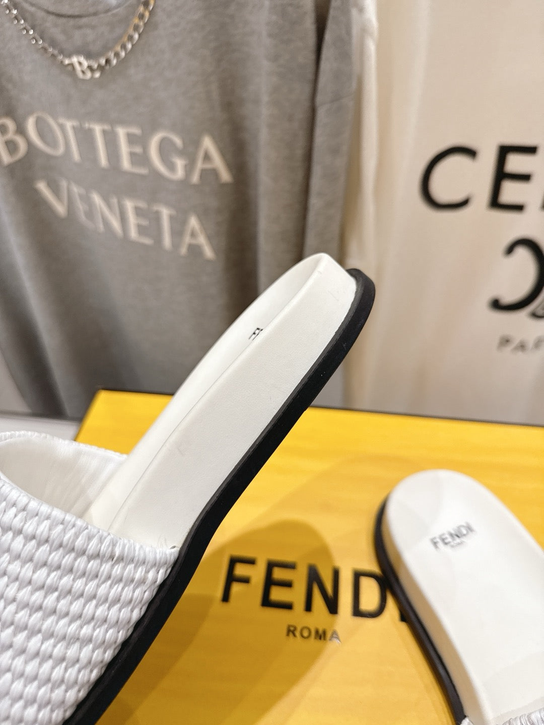 SE1649 Fendi Sunshine Slides / Size5-11