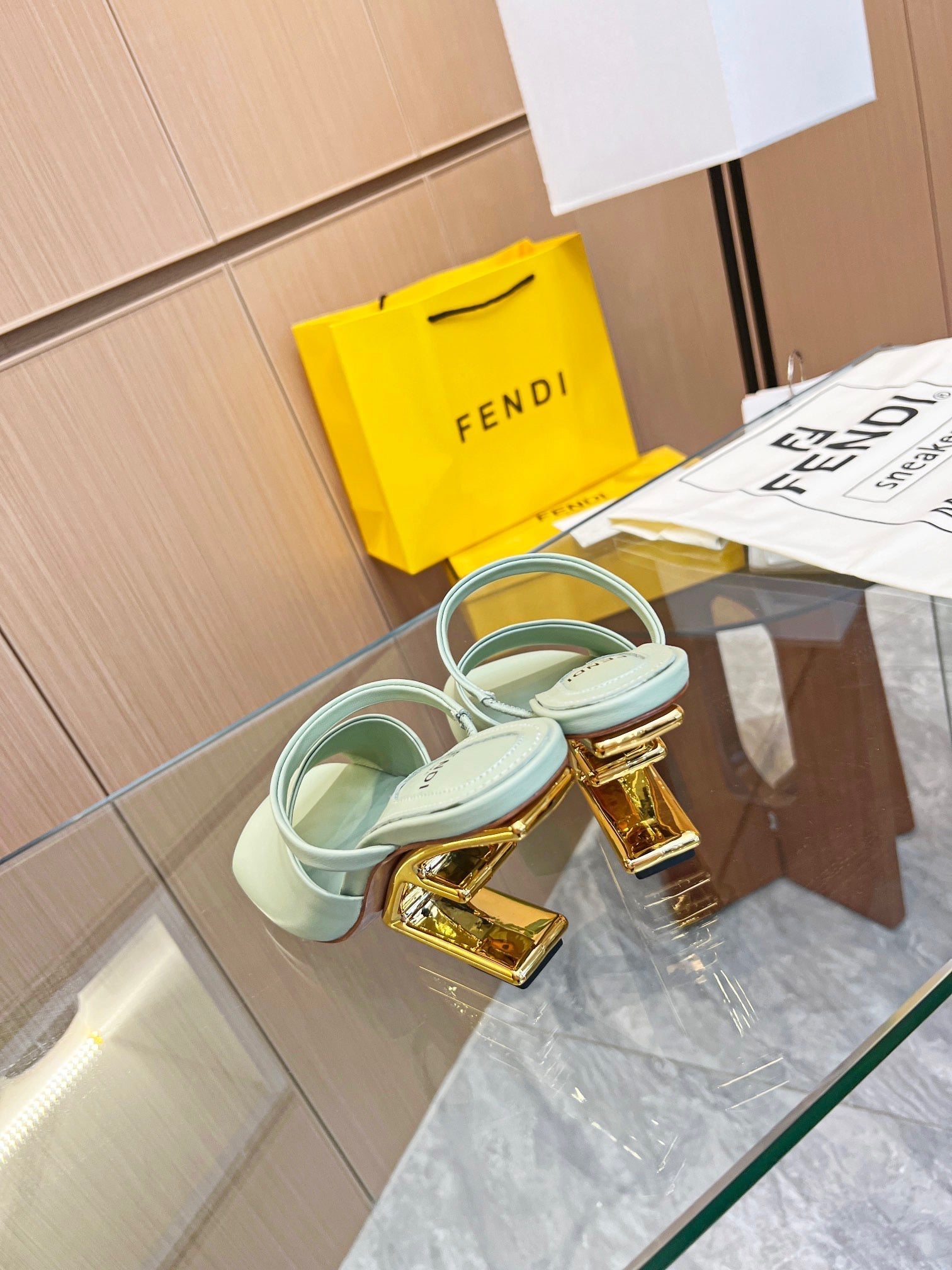 SE1044 Fendi First / Size5-11