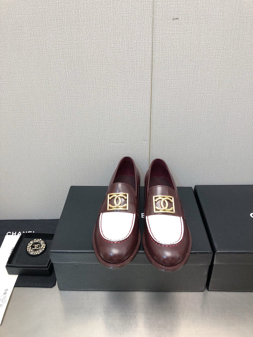 SE1601 Chanel Moccasins / Size5-10