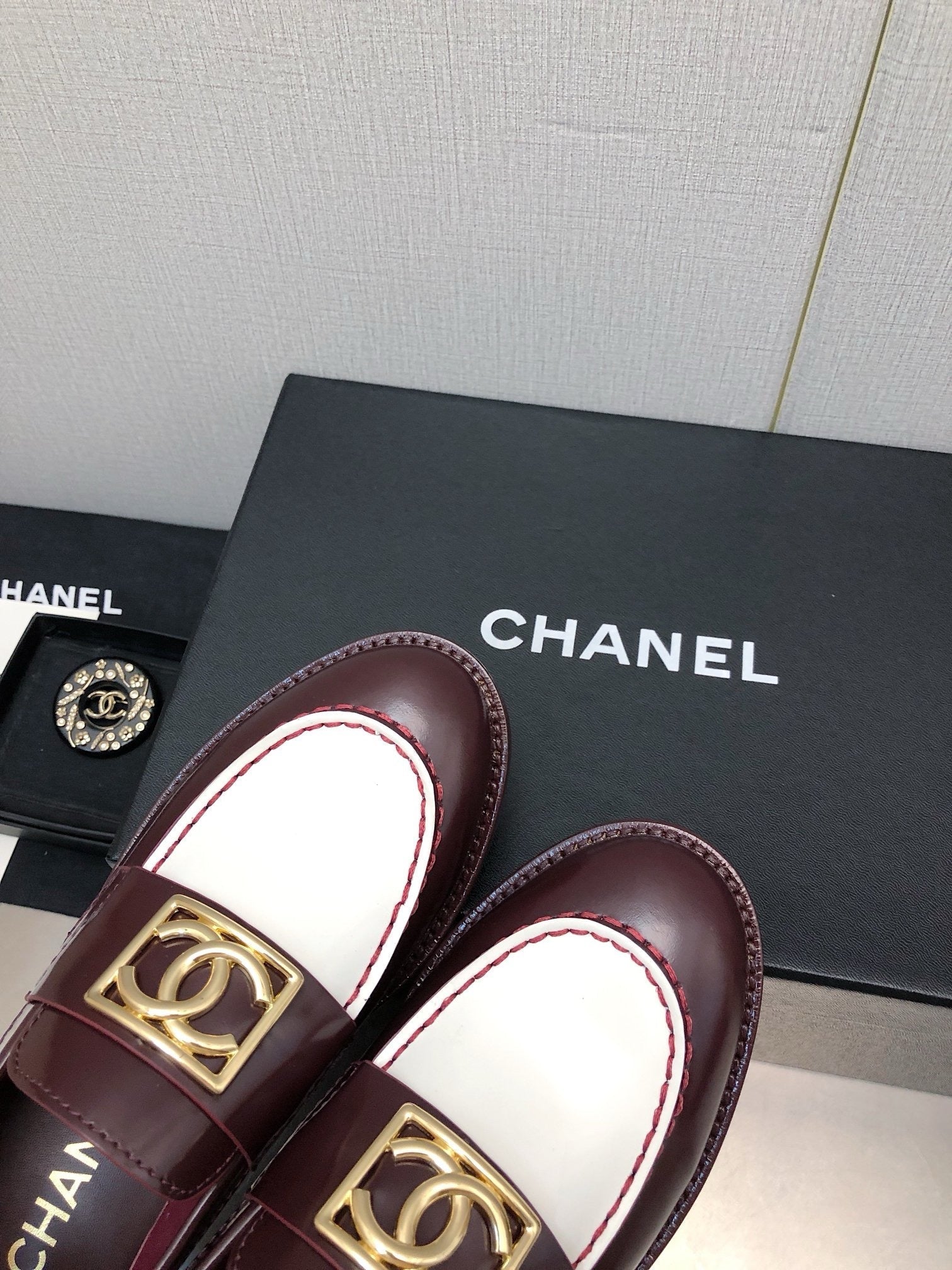 SE1601 Chanel Moccasins / Size5-10