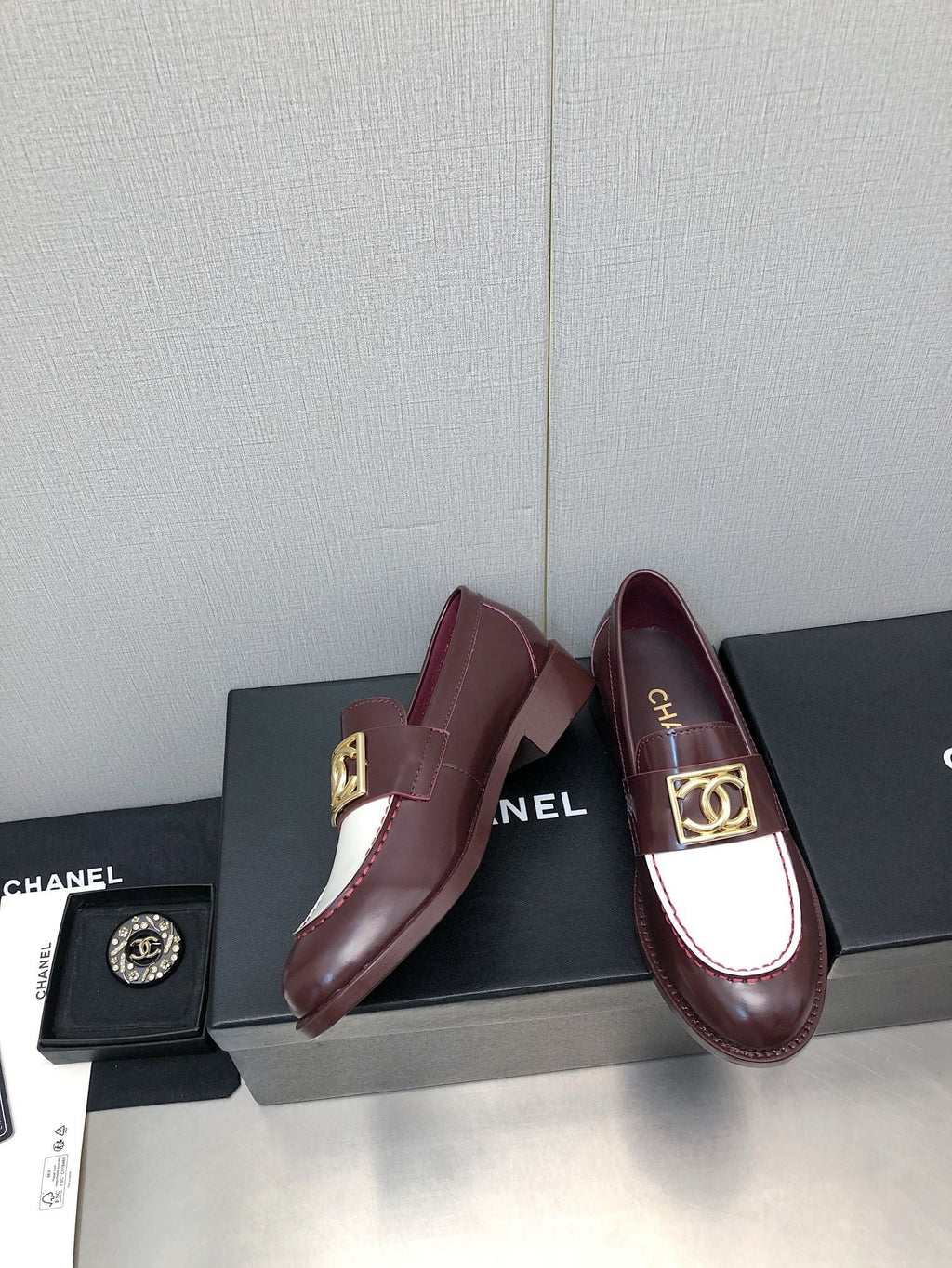 SE1601 Chanel Moccasins / Size5-10