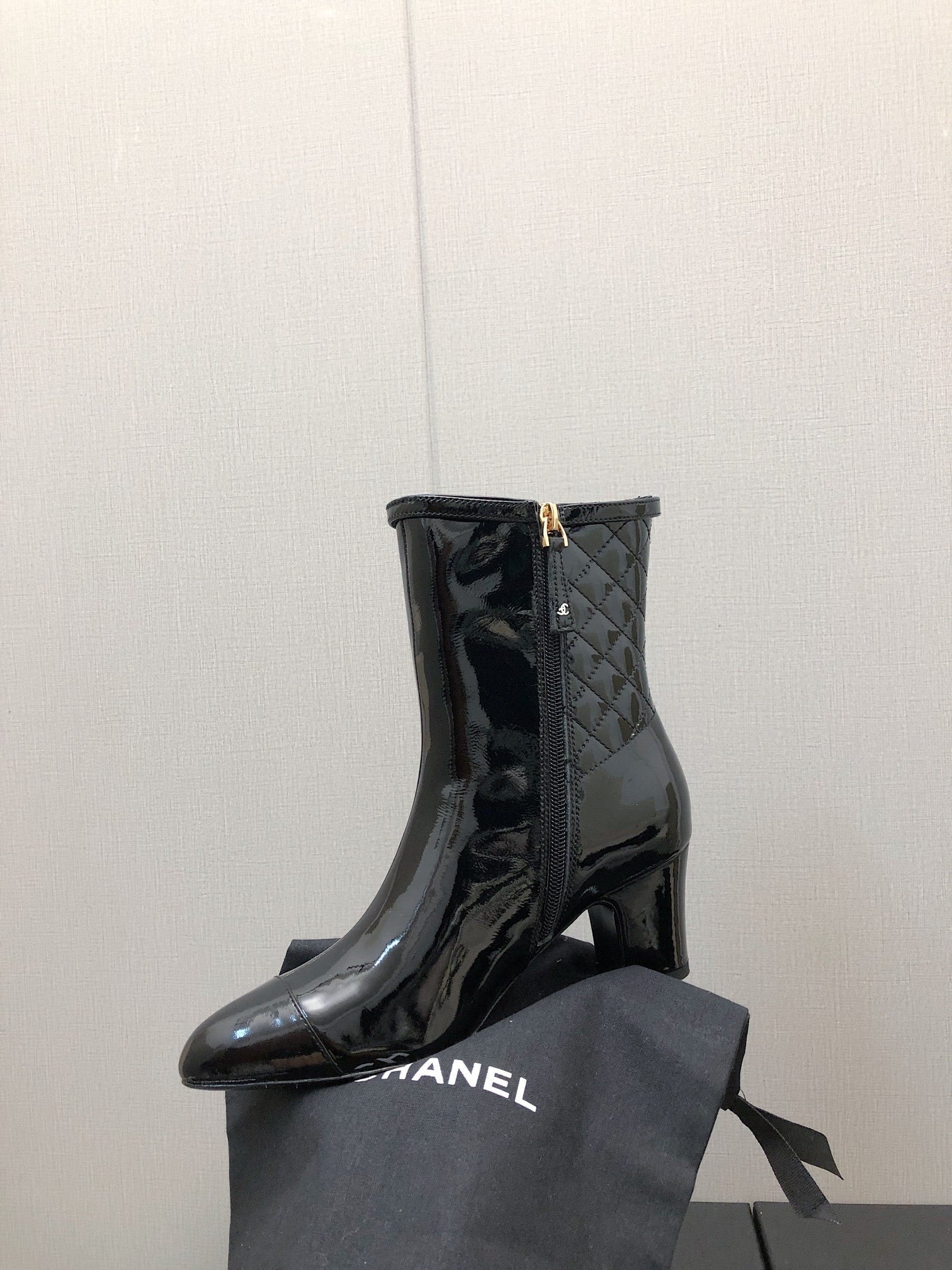 SE1205 CC Short Boots / Size4-10