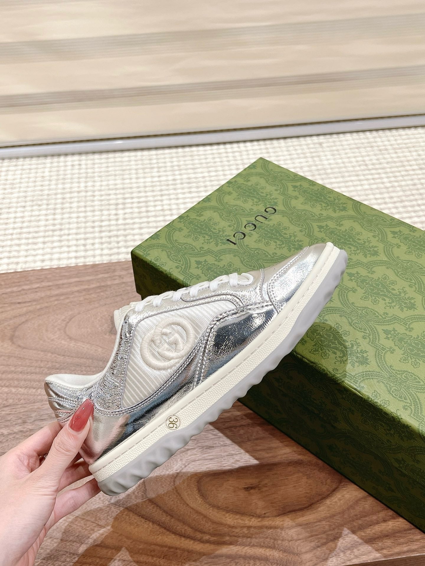SE1650 Gucci Women's G75 Sneaker / Size5-11