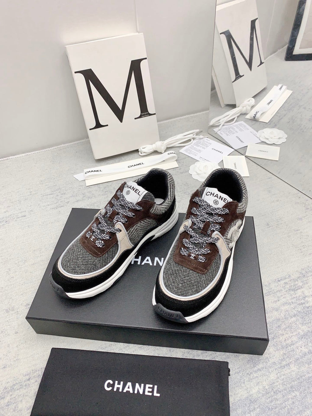 SE1001 CC Sneakers / Size5-10