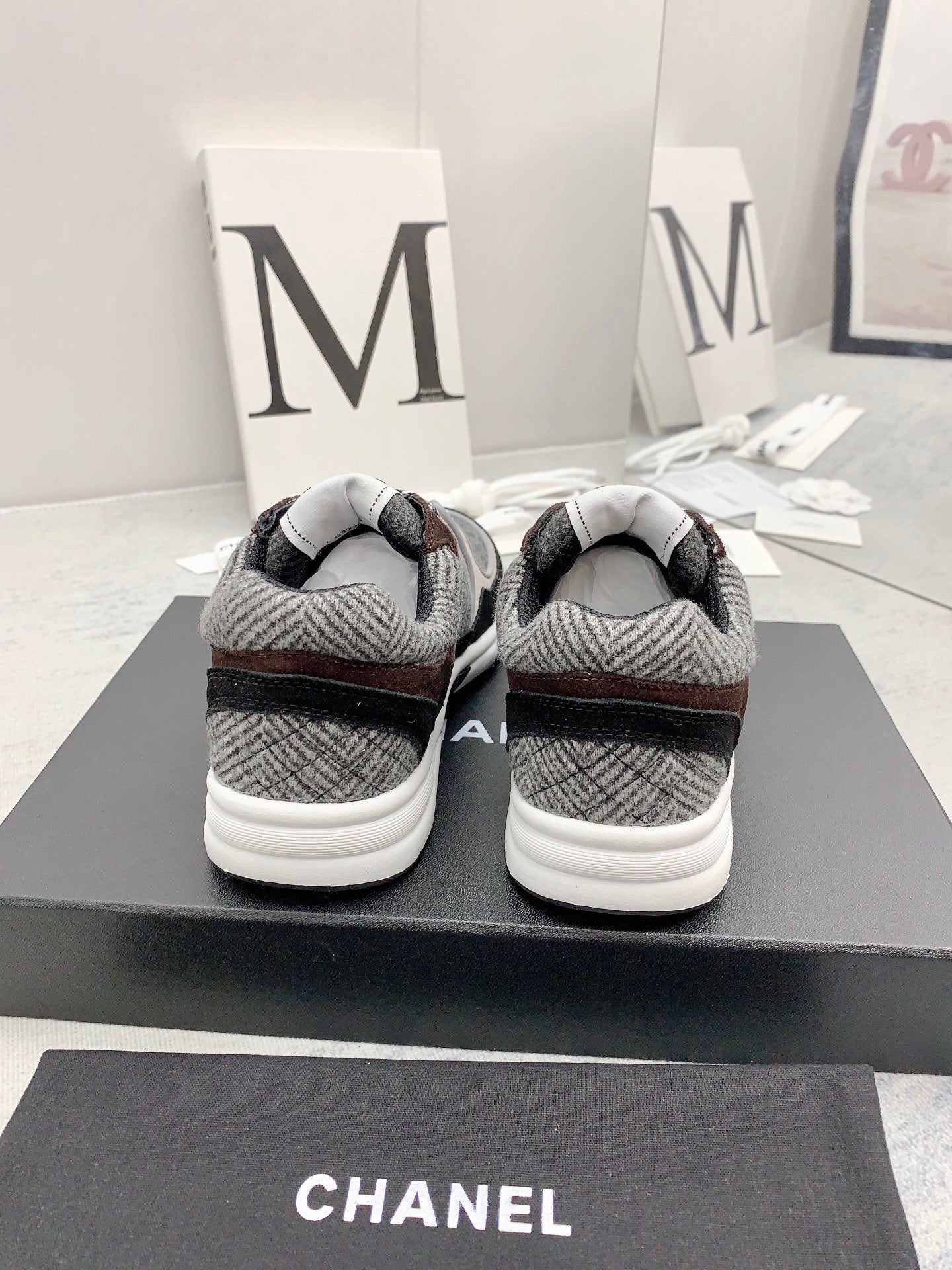 SE1001 CC Sneakers / Size5-10