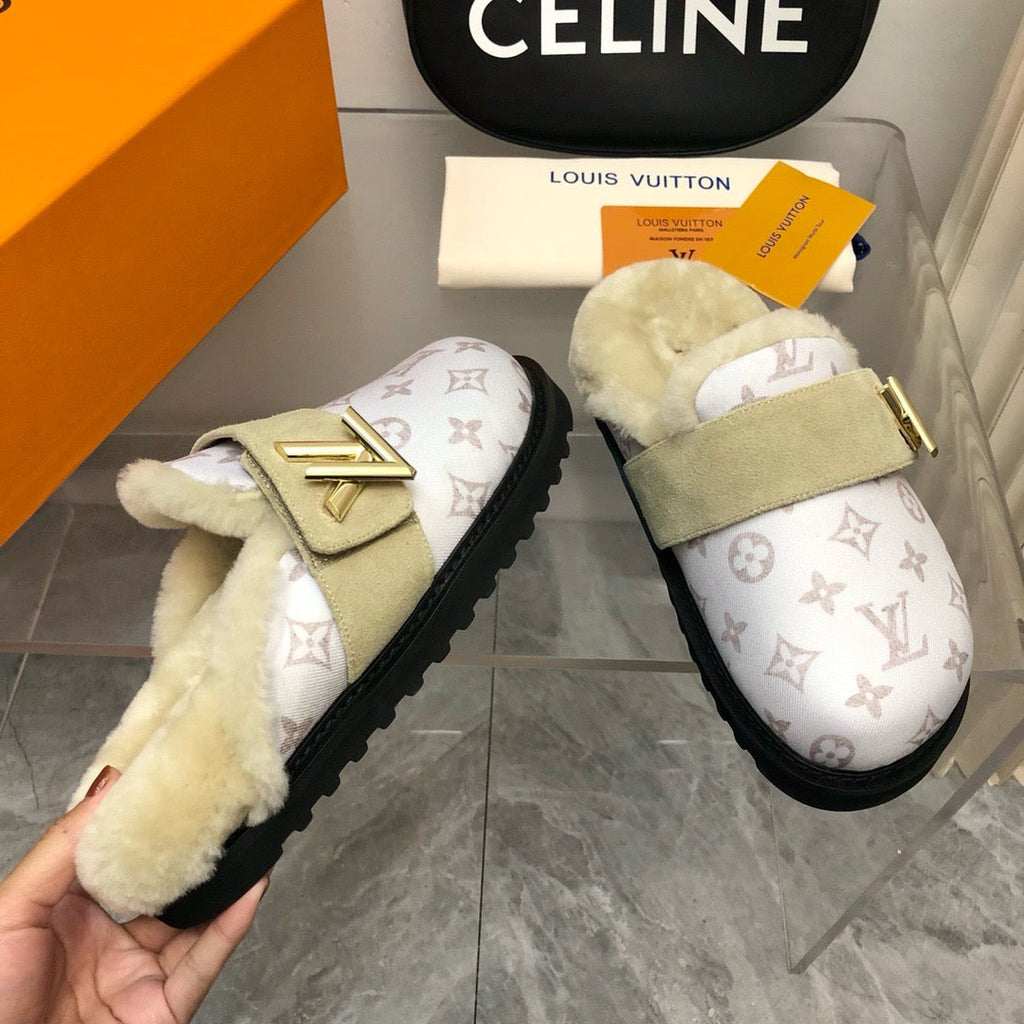 SE1524 LV Cosy Flat Comfort Clog / Size5-10