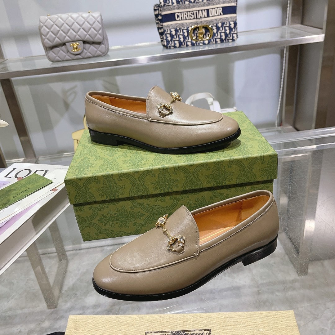 SE1209 Women's Gucci Jordaan Loafer / Size4-10